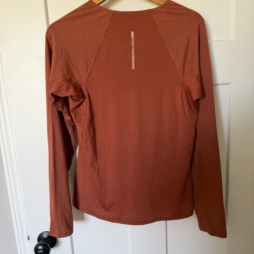 REI Womens long sleeve hiking shirt Small NWOT outdoor lightweight breathable - Picture 7 of 8